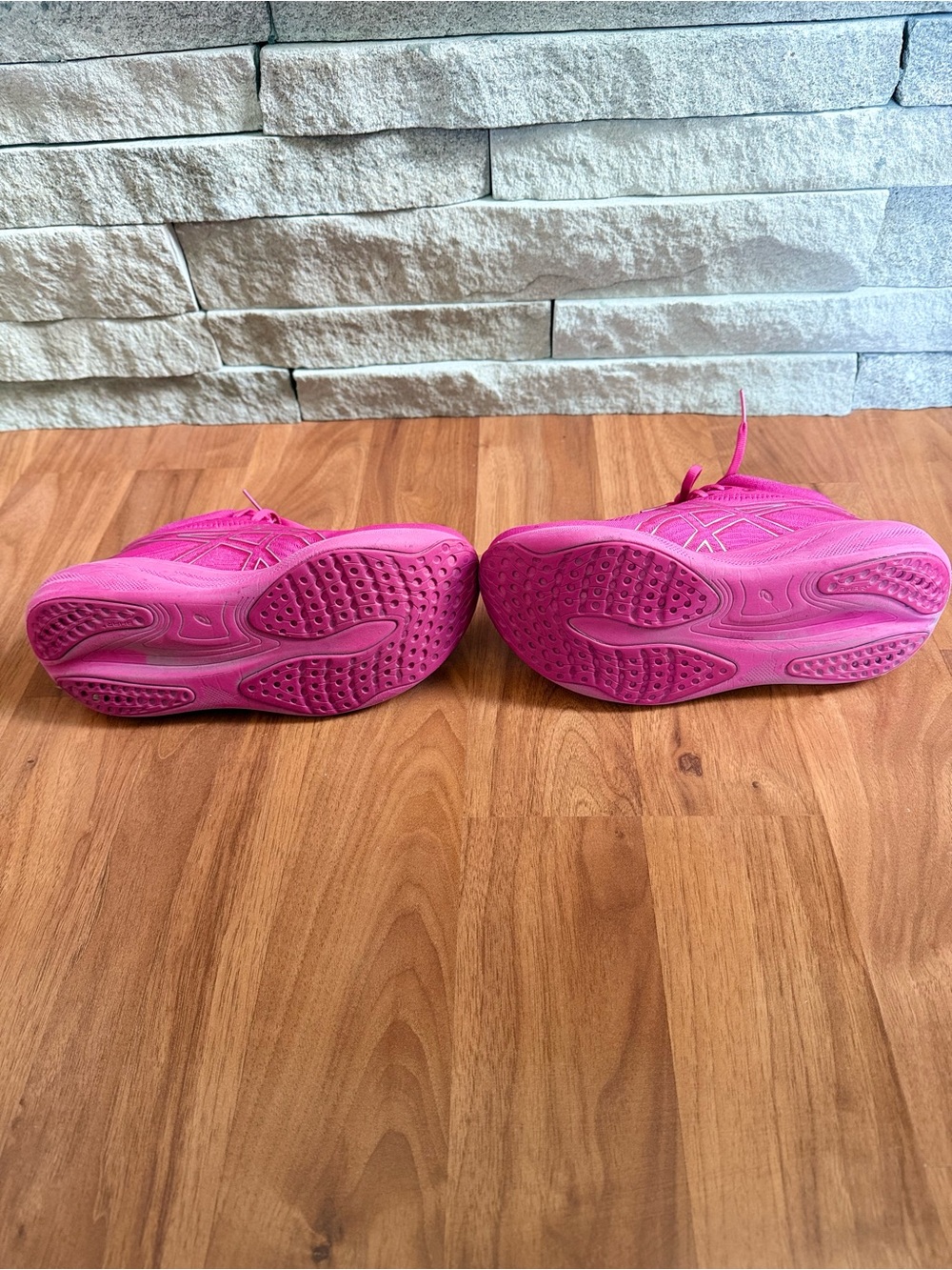 ASICS Gel - Nimbus 25 Women's Hot Pink Running Shoes 1012B356 - Picture 5 of 8